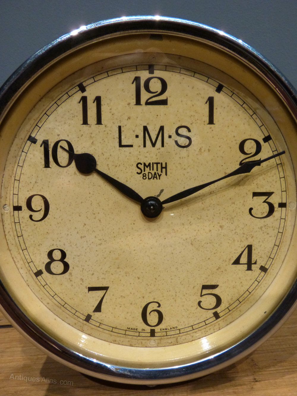 Antiques Atlas L.M.S. Railway Bakelite Clock