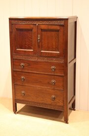 Oak Dressing Chest