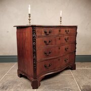 A Superb 18th Century Serpentine Chest Of Drawers.