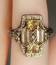 Vintage 9ct Gold Citrine & Pearl Unique Dress Ring