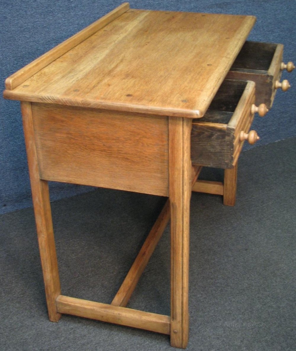 1920s Oak 2 Drawer Side Table Antiques Atlas