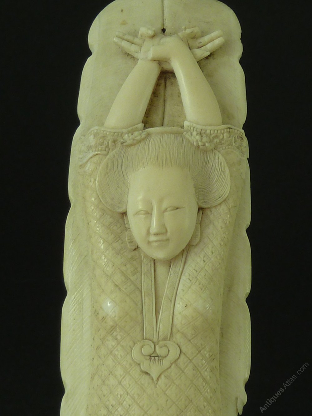 Antiques Atlas Chinese Carved Ivory Lady Scholars Wrist Rest