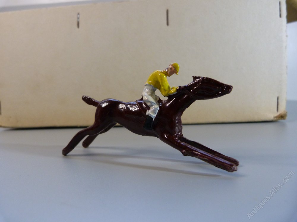 Antiques Atlas Escalado Horse Racing Game As New In Original Box