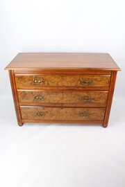 Victorian Burr Walnut Chest Of Drawers