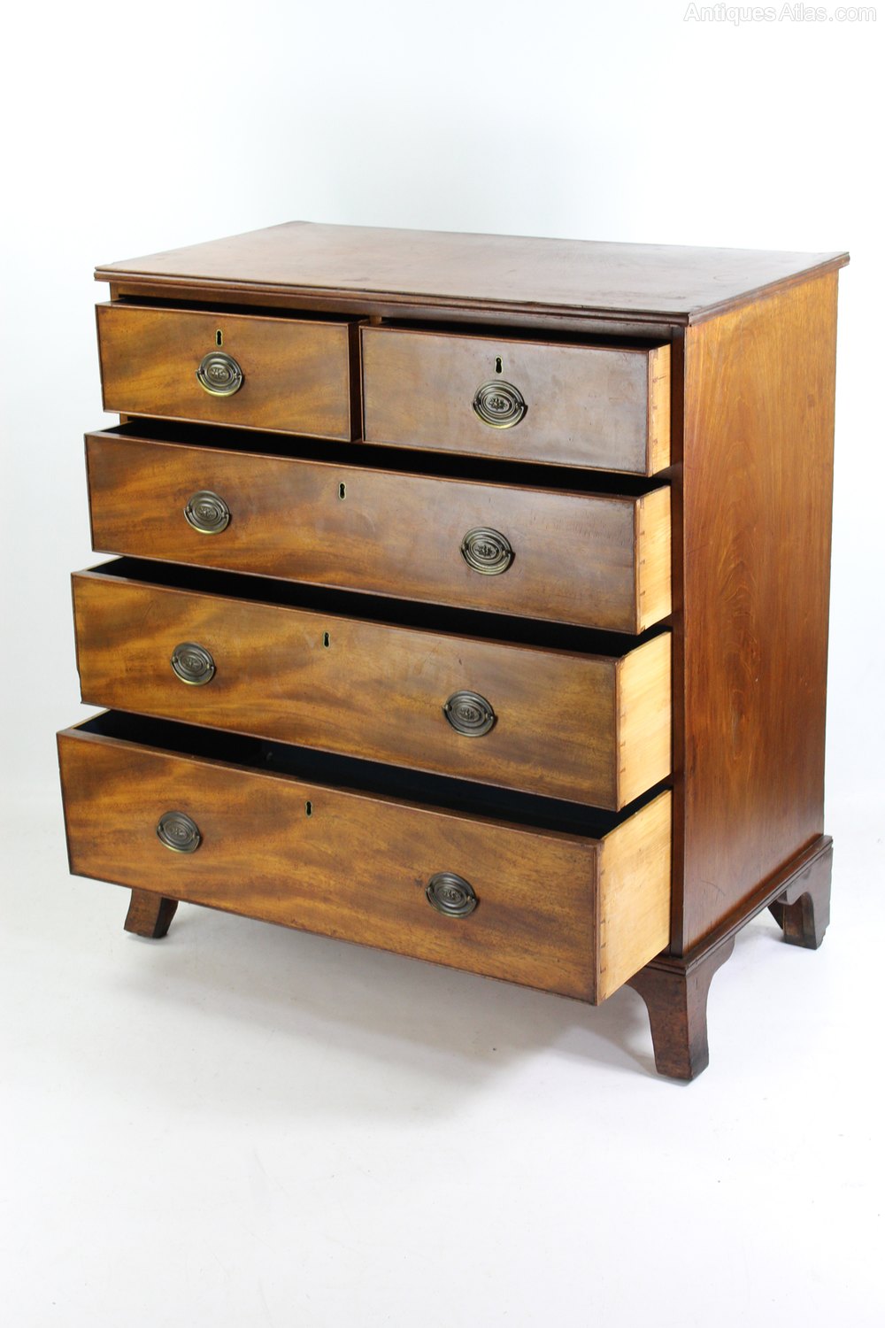 Victorian Mahogany Chest Of Drawers Antiques Atlas