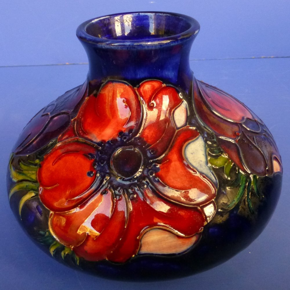 Antiques Atlas Moorcroft Anemone Vase