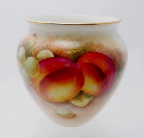 Antiques Atlas - Royal Worcester Fruit Pattern Vase Signed Roberts Antiques Atlas - Royal Worcester Fruit Pattern Vase Signed Roberts