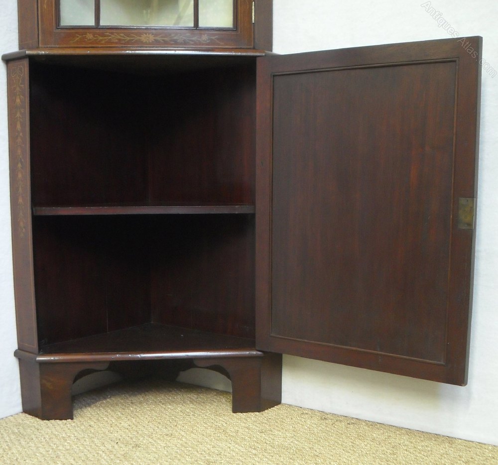 Corner Display Antiques Atlas