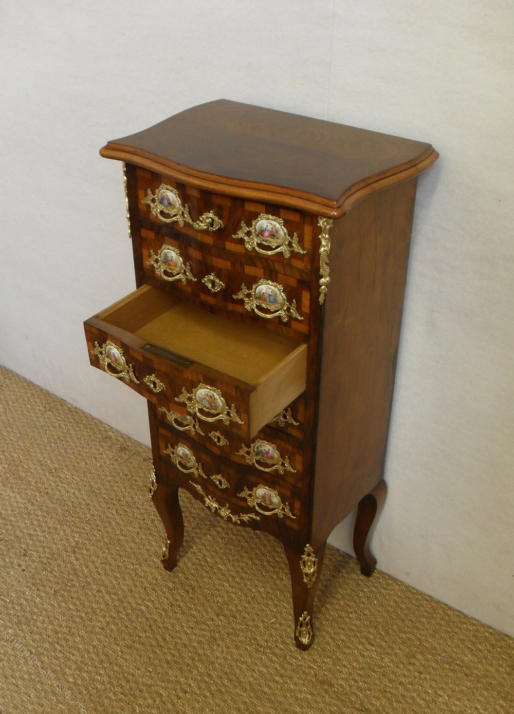 French Chest Of Drawers Antiques Atlas