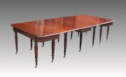 Georgian Mahogany Extending Dining Table