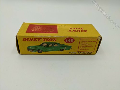 Dinky Toys 148 Ford Fairlane Pea Green, Excellent as1039a258