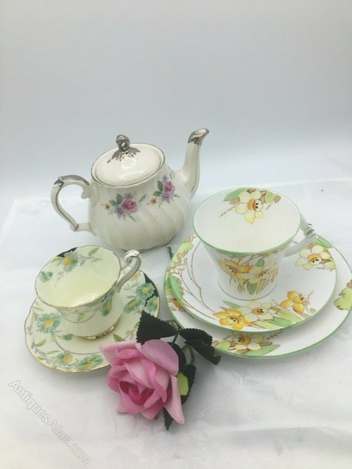 ◇英国アンティークArtdecoLloyd's Antiques Royal_Albert_Art_Deco_Daffodil