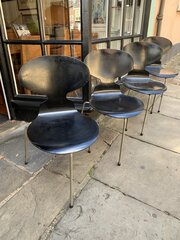 Arne Jacobsen For Fritz Hensen.