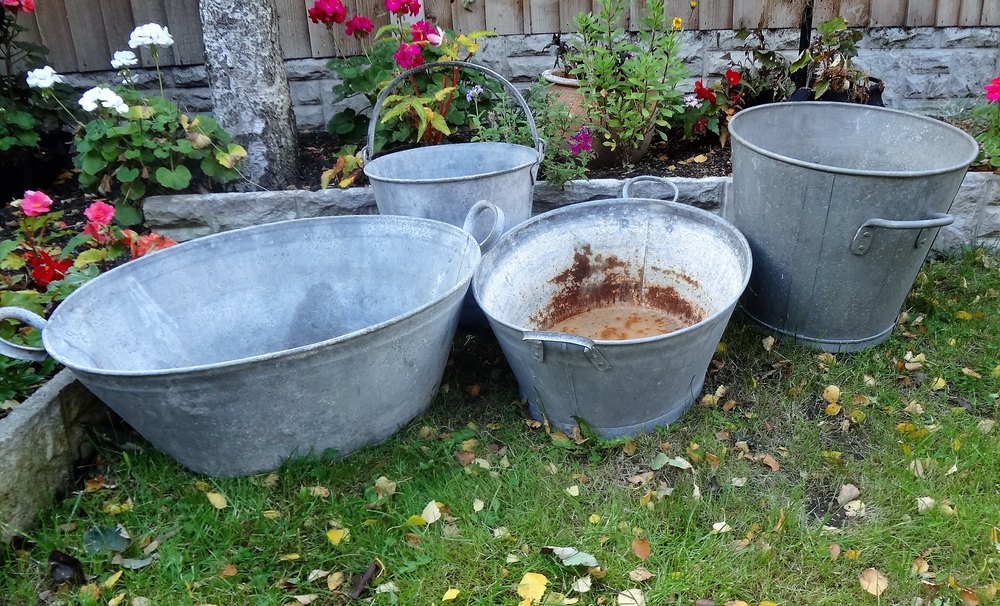 Antiques Atlas Vintage Galvanised Tin Baths Buckets Wash Tubs