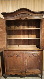 Oak Buffet Deux Corps