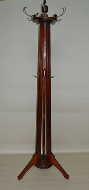 Fine Quality Revolving Hall Stand