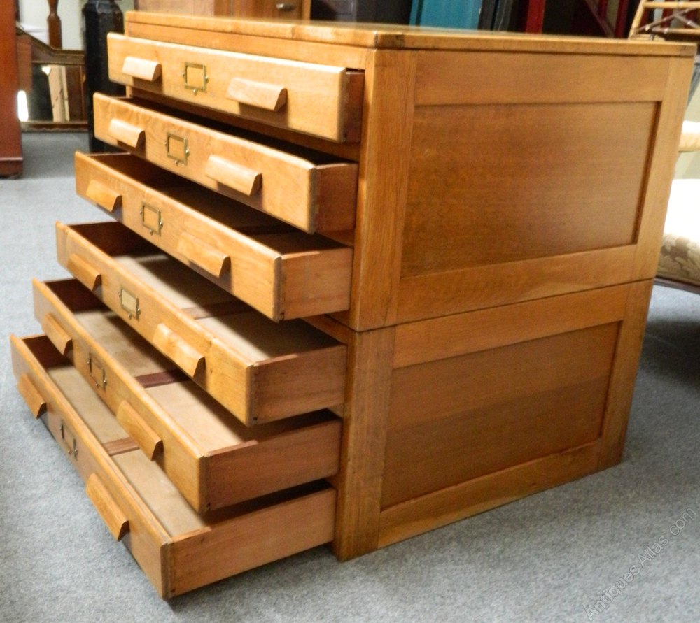 Oak Plan Chest Of Drawers Antiques Atlas