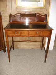 An Elegant And Quality Edwardian Writing Table
