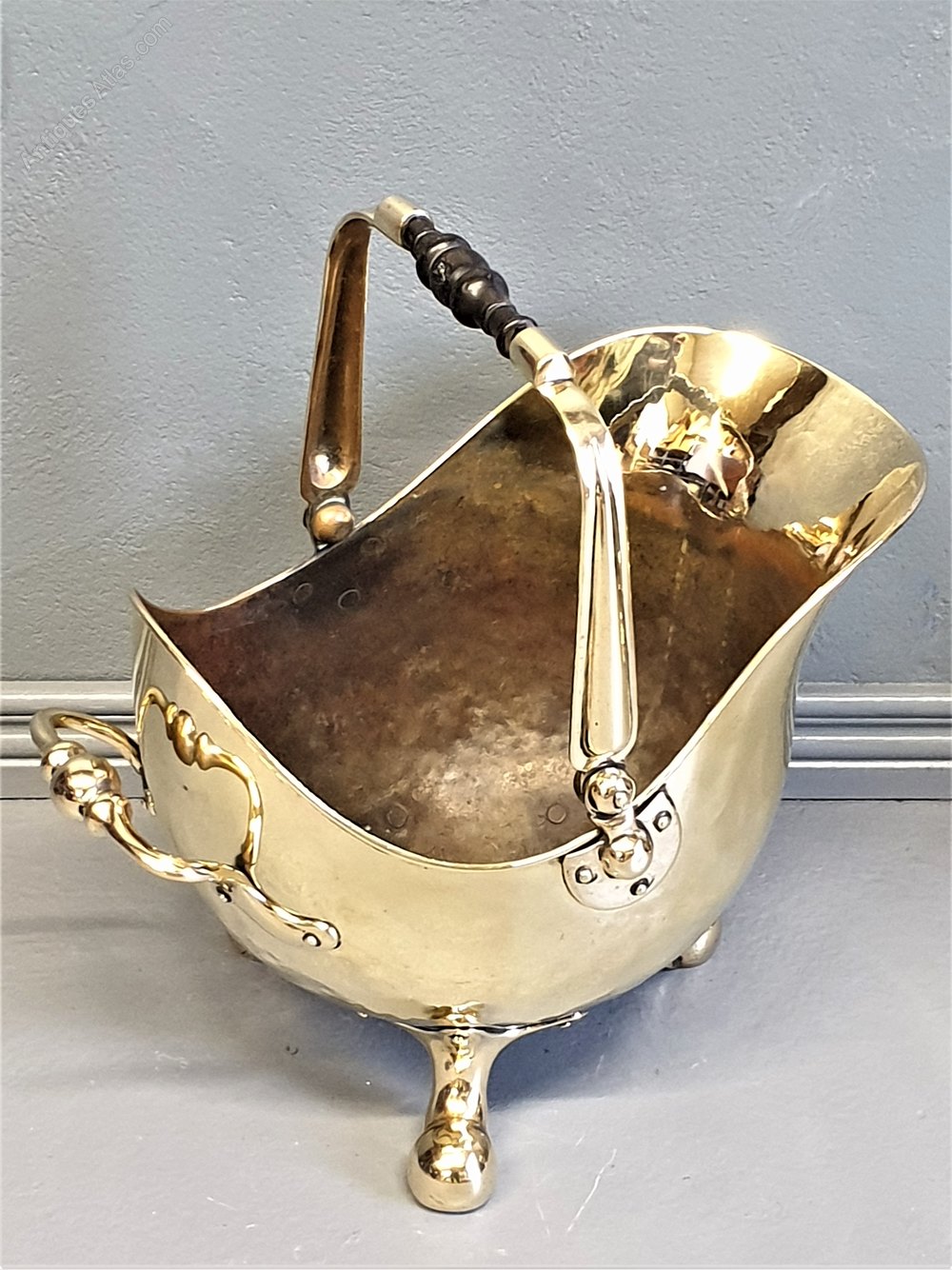 Antiques Atlas Edwardian Coal Bucket.