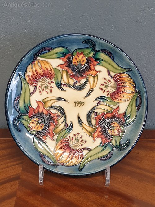 Antiques Atlas Moorcroft Plate