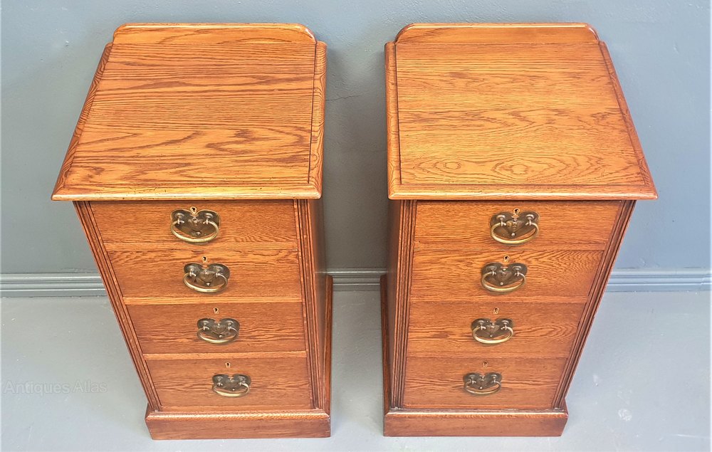 Pair Victorian Oak Bedside Chests / Antiques Atlas