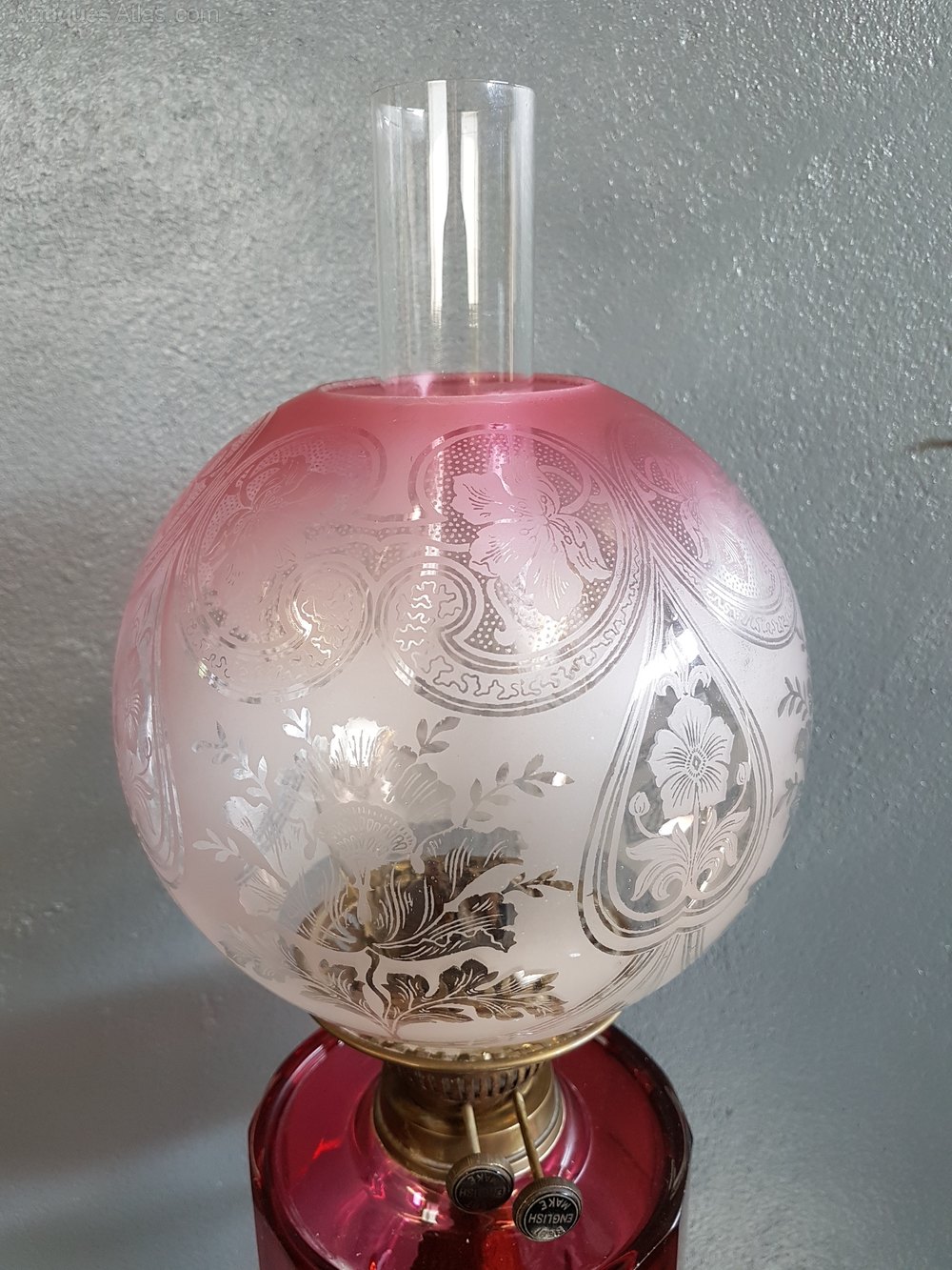 Antiques Atlas VICTORIAN RUBY GLASS OIL LAMP