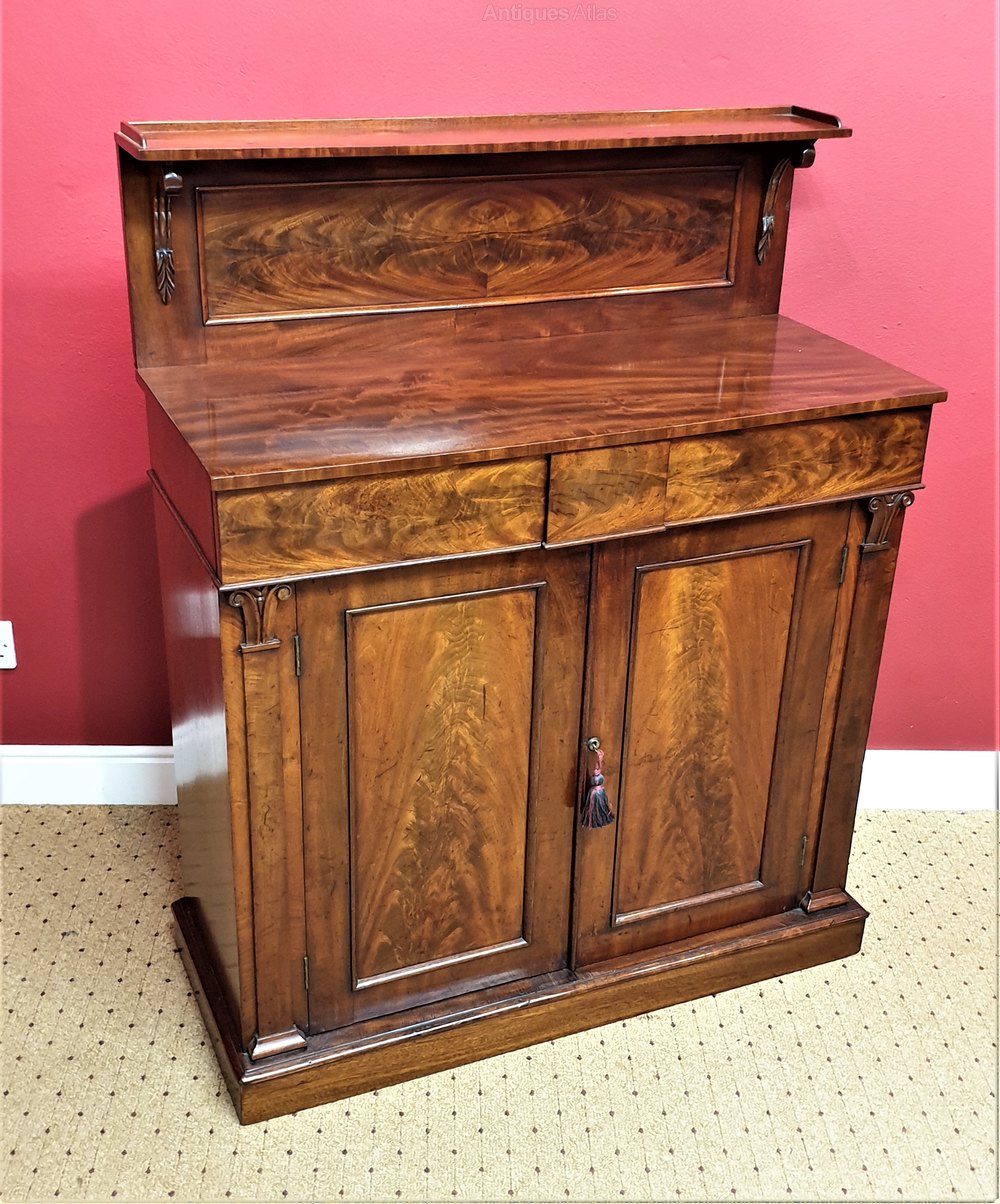 Victorian Mahogany Chiffonier - Antiques Atlas