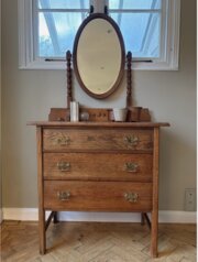 Bobbin Detailed Chest Of Drawers