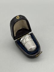 George V Cased Silver Thimble, James Swann, 1917