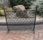 Arts & Crafts Style Fire Screen