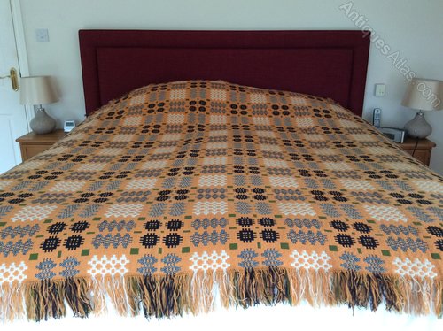 Antiques Atlas - Welsh Tapestry Blanket. as972a124 / 10017