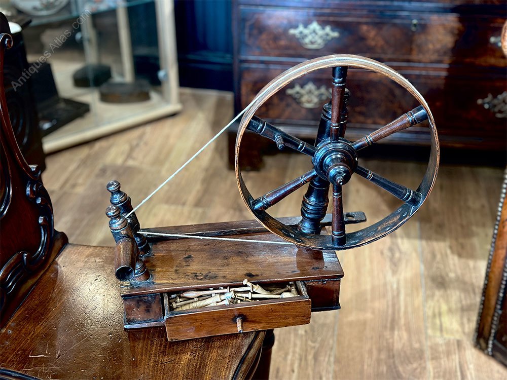 A Beautiful 17th Century Wooden Spindle Wheel. Antiques Atlas