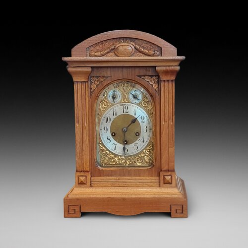 Oak and Brass Face Bracket Mantel Clock