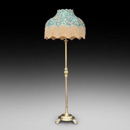 Victorian Adjustable Brass Oil Lamp Standard
