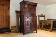 Cupboard Rare Small Welsh Oak Cwpwrdd Deuddarn 