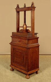 Oak Linen Press C.1880