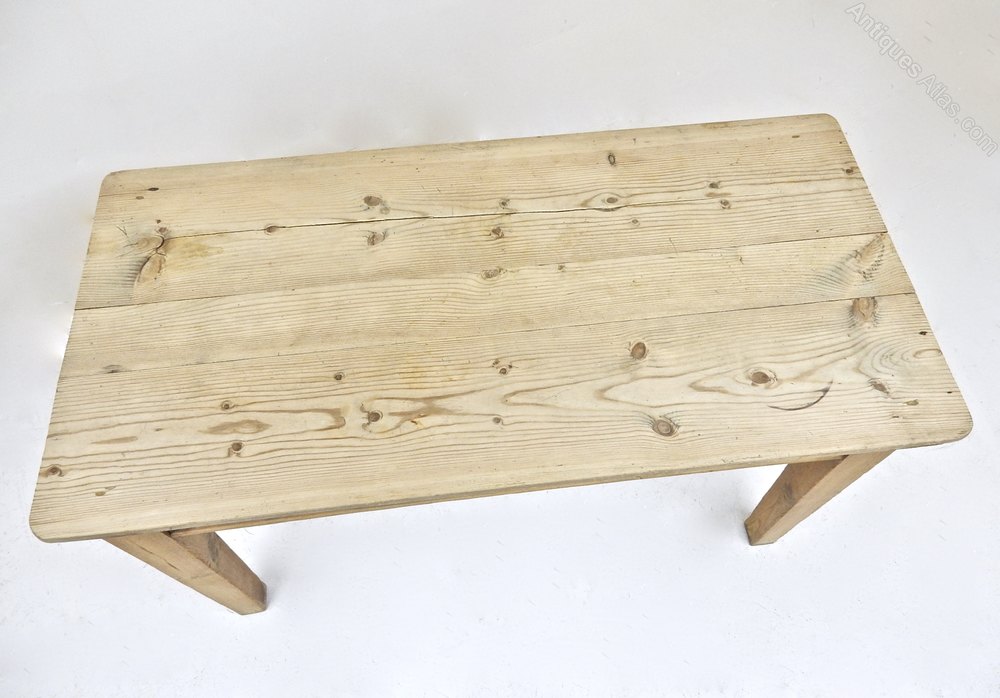 Small Pine Kitchen Table Antiques Atlas