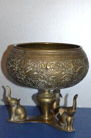 Large (1.7kg) Indian Elephant Bowl,c1890