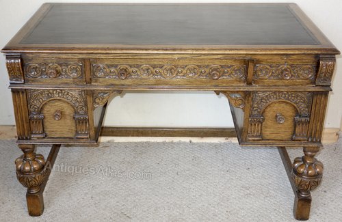 Beresford Hicks Carved Oak Leather Writing Desk Antiques Atlas