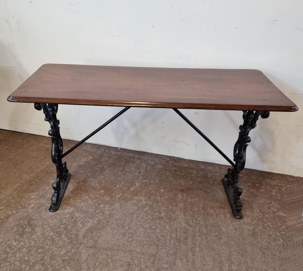 Victorian Tavern Table Lovely Looking Piece Antiques Atlas