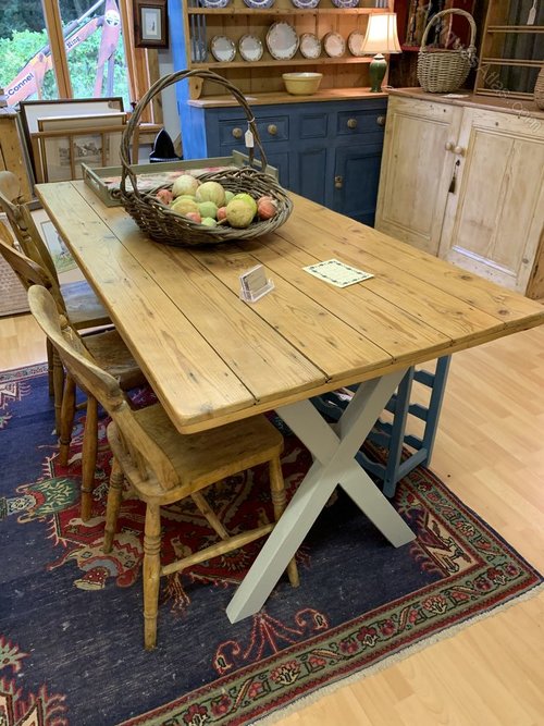 Stripped Pine Tavern Table - Antiques Atlas