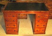 Fine Quality Victorian Mahogany Pedestal Desk.