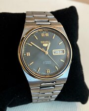 1970s Seiko 5 Mens Wrist Watch 17 Jewels + Day