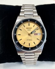 1970s Seiko 5 Mens Wrist Watch 21 Jewels
