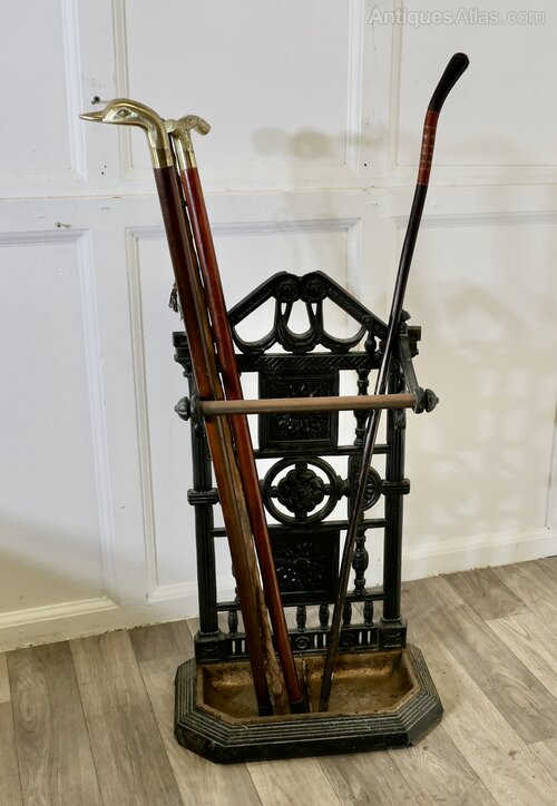19th Century Cast Iron Walking Stick Stand as284a11221 / ZX258
