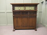 An Old Charm Country House Oak Dry Bar/Greeter