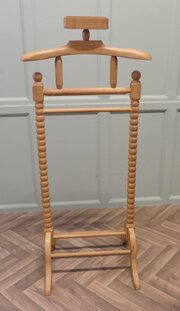 Retro Chic Gentleman’s Suit Hanger Or Dumb Valet  