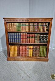 Good Mahogany Open Adjustable Library Bookcase