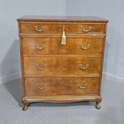 Queen Anne Burr Walnut Chest Of Drawers