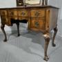 QUEEN ANNE WALNUT